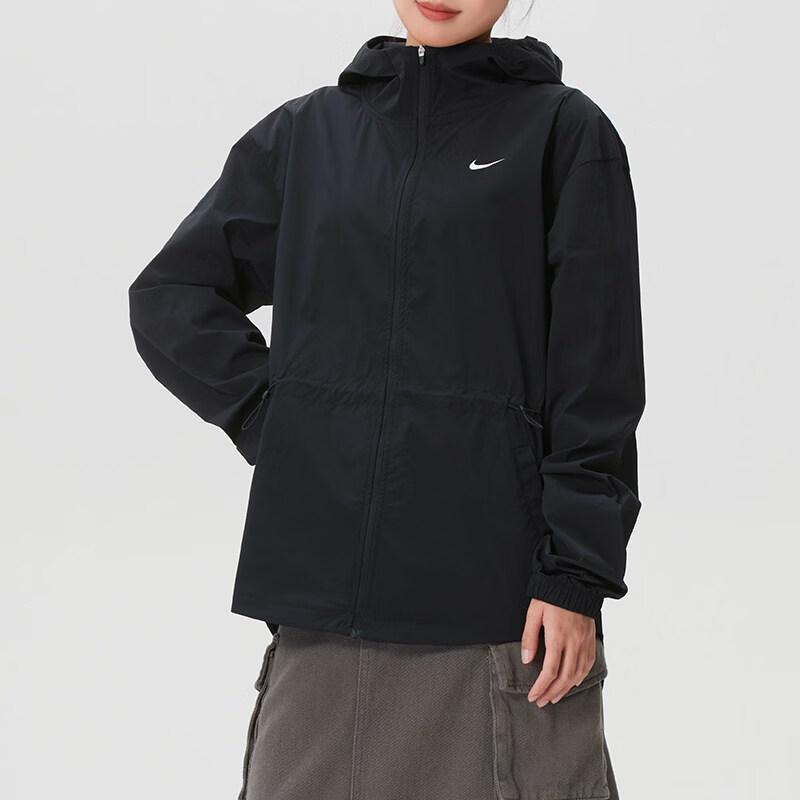 

Nike Women s Sportswear Hooded Jacket IF1167-010 L