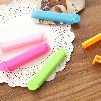 7cm 10 kusů těsnicích klipů, plastových sáčků na svačinu, těsnicích sponek, organizérů, svorek, opakovaně použitelných těsnění, příslušenství, dárků, barevných náhodných