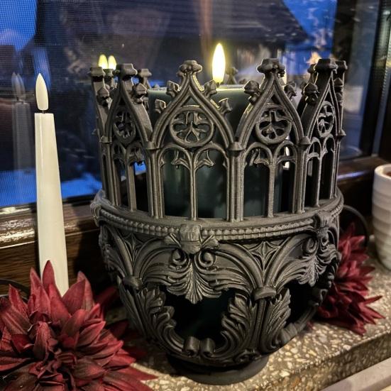Gotische Decoratieve Kandelaar 3D Geprint Vintage Middeleeuwse Zuilkaarsenstandaard voor Tafel Haard Decoratie