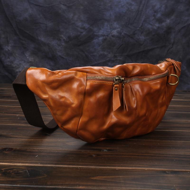 Real Leather Men's Large Chest Bag, Vegetable Tanned Leather Crossbody Bag, Top Layer Cowhide, Outdoor Leisure, Retro Pleated, Vintage Fashion