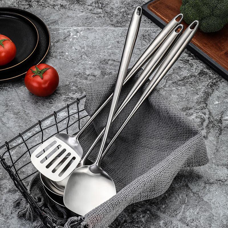 Verlängerter Kochspatel aus Edelstahl