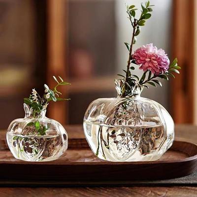 Creative Transparent Pomegranate Glass Vase Red Decorative Hydroponic Flower Vase Hand-Blown Glass Vase Desktop Ornament
