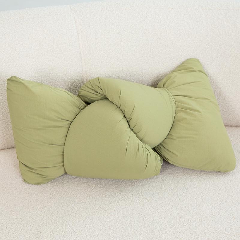 Knot Shape Cushion With Polyester Cover For Childrens Bedroom And Living Room Decor