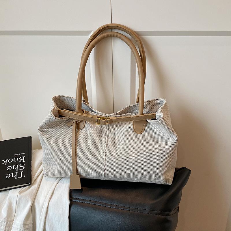 

Модная большая сумка подмышку женская 2025 новая трендовая корейская ретро-сумка с большой вместимостью для поездок на работу, плечевая тканевая сумка хаки