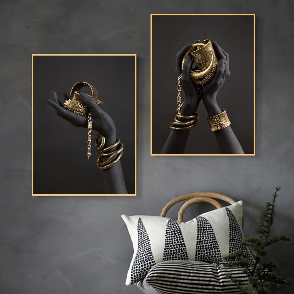 African Woman Wearing Golden Jewelry Decoration Nástěnná malba Body Art Plakát Obraz na plátně a nástěnné obrazy pro Modern Home Decor Bez rámu