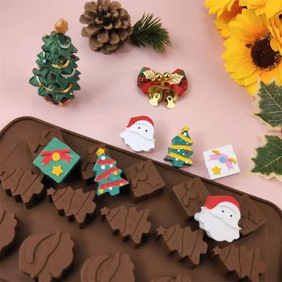 Christmas Chocolate Mould Santa Claus Gift Box Christmas Tree Silicone Mold DIY Chocolate Fondant Child Candy Dessert Molds