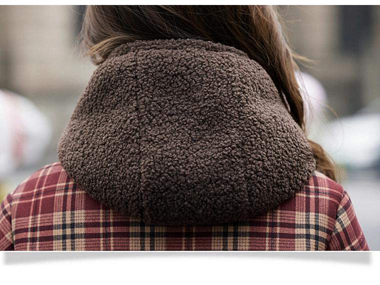 Mom's Winter Velvet-Lined Plaid Jacket - Warm, Cotton Padded, Plus Size for Middle-Aged & Elderly Women