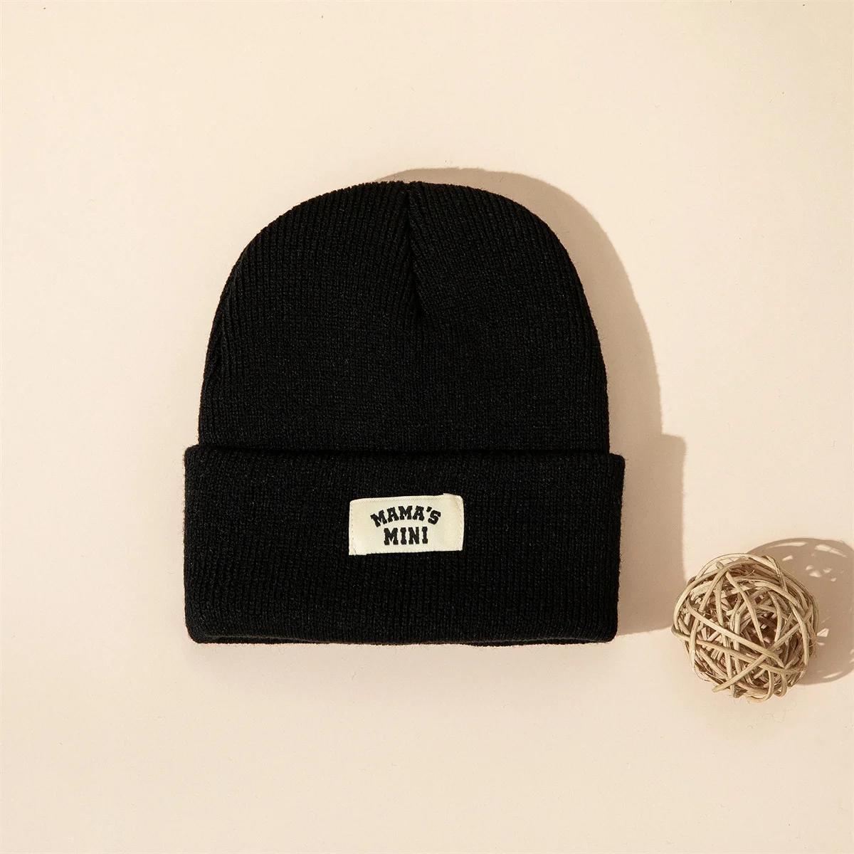 

1pc Autumn/Winter Solid color Children s knitted hat Baby warm cowl Cute letter Label Hat Boys Girls skullcap - a gift for kids 12-24M чёрный
