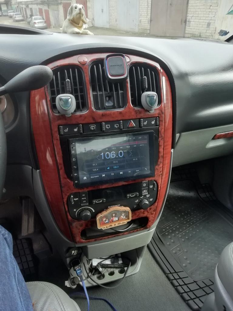 

Накладки на панель (Meric) Дерево для Chrysler Voyager 2001-2007 рр.