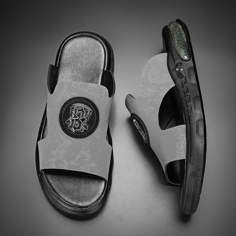 Fashion Beach Sandals Tie-dyed Designer Hole Slippers Sneakers Water Shoes Men Hollow Garden Shoes Slip On Men Slippers