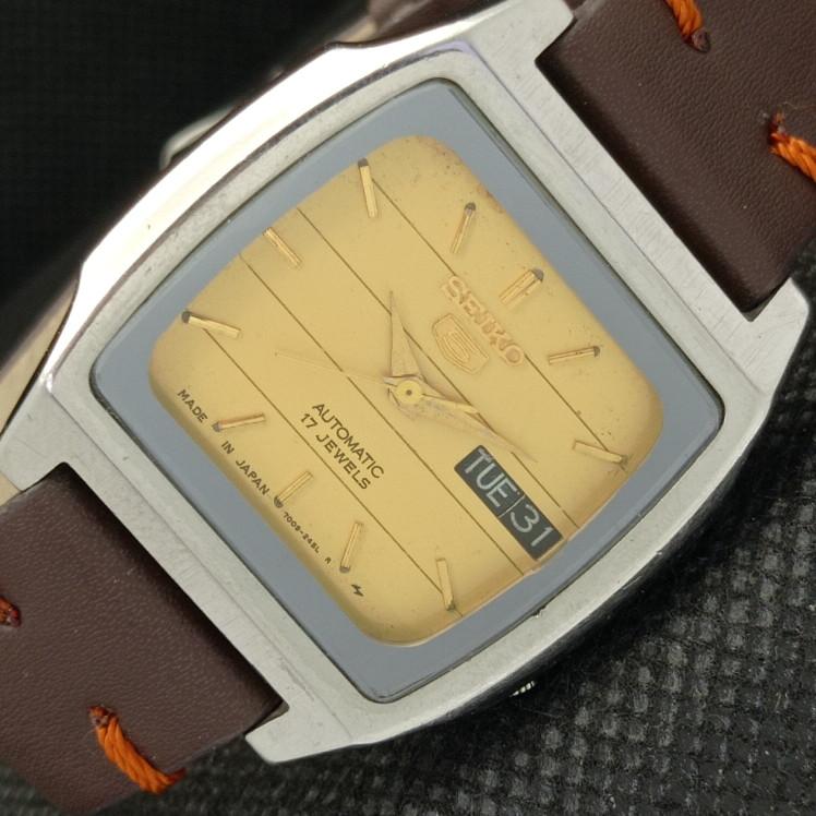 

Б/У винтажные мужские часы SEIKO 5 AUTO 7009A из Японии с оригинальным циферблатом 608b-a315298-9 SKU608b-a315298