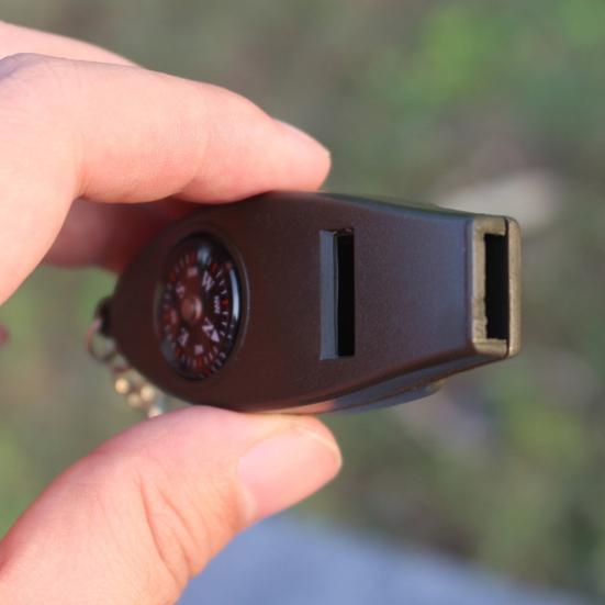Notfallpfeife Kompass Lupe Thermometer Klarer Klang Schlüsselanhänger Design 4 in 1 Multifunktions-Wanderpfeife Outdoor-Zubehör