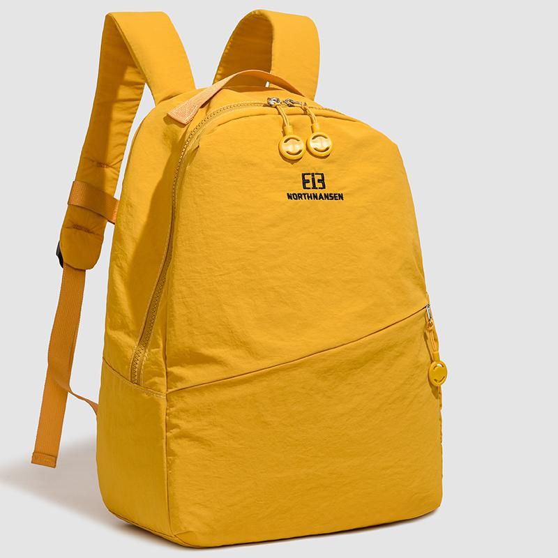 Lightweight Outdoor Sports Backpack for Men and Women Casual Travel Nylon Bag with Arc Shoulder Straps Dual-tone Available