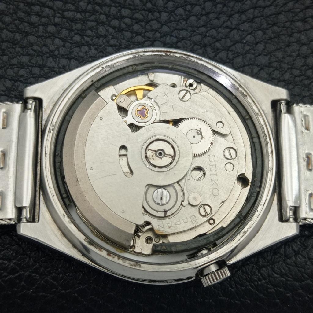 AUTOMATIC VINTAGE SEIKO 5 JAPAN 7009A MENS WHITE COLOR DIAL WATCH a703047-1 R212-a703047