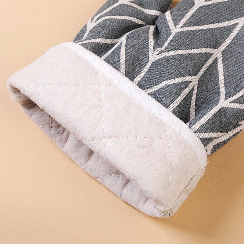 High-Temperature Resistant Cotton-Linen Oven Gloves for Baking and Microwave Use