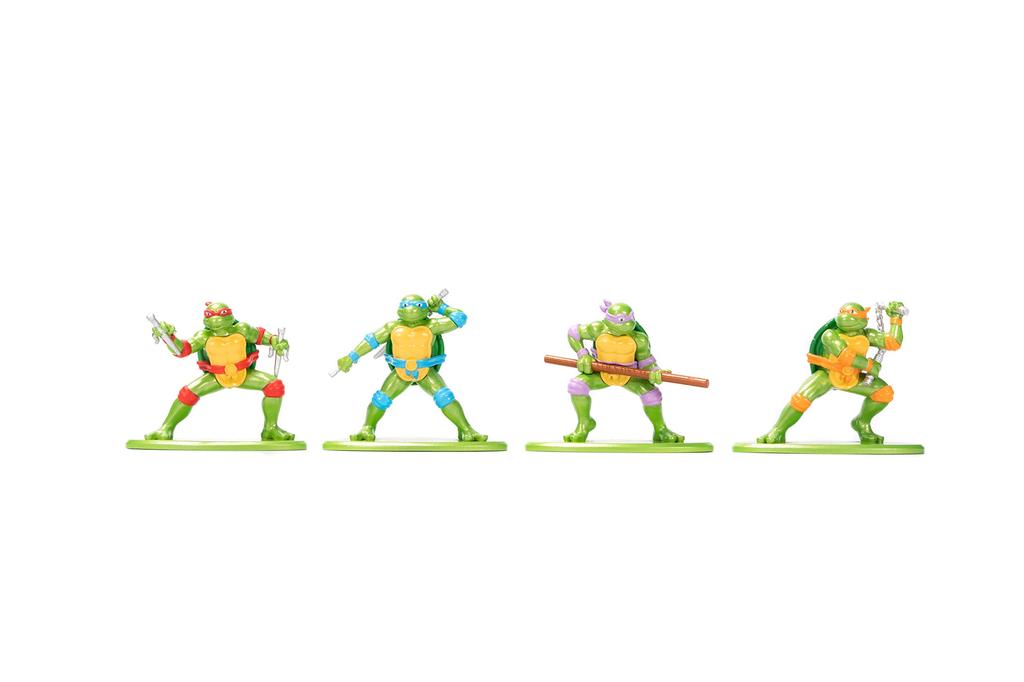 Teenage Mutant Ninja Turtles Turtle Lair Nano Scene with Diecast Collectible Toy for Kids and Adults 1.65-inch Figure,