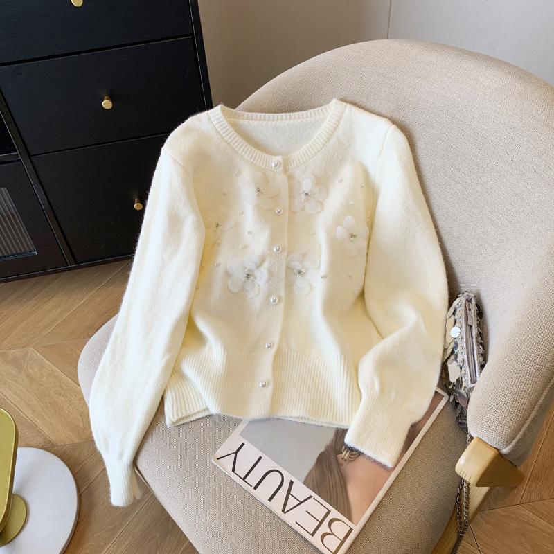 Sweet Age-Defying Embroidered Floral Knit Cardigan - 2025 Autumn/Winter Women's Outerwear