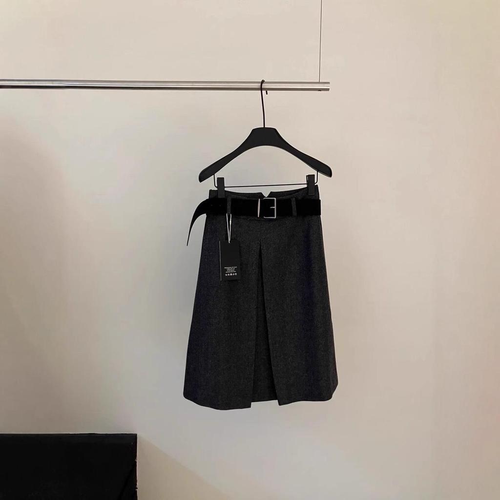 Grey Woolen Mid-Length Half Skirt for Women - High-End 2025 Autumn/Winter Collection