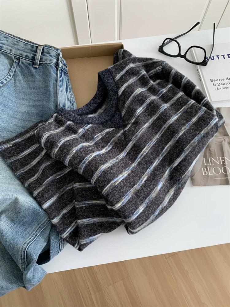 Plus Size Women's Versatile Warm Stripe Hoodie for Fall/Winter