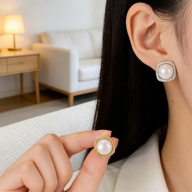 Light Luxury Retro Woven Pearl Stud Earrings Exquisite Design Sense Winding Niche Versatile Daily Commuter Earrings