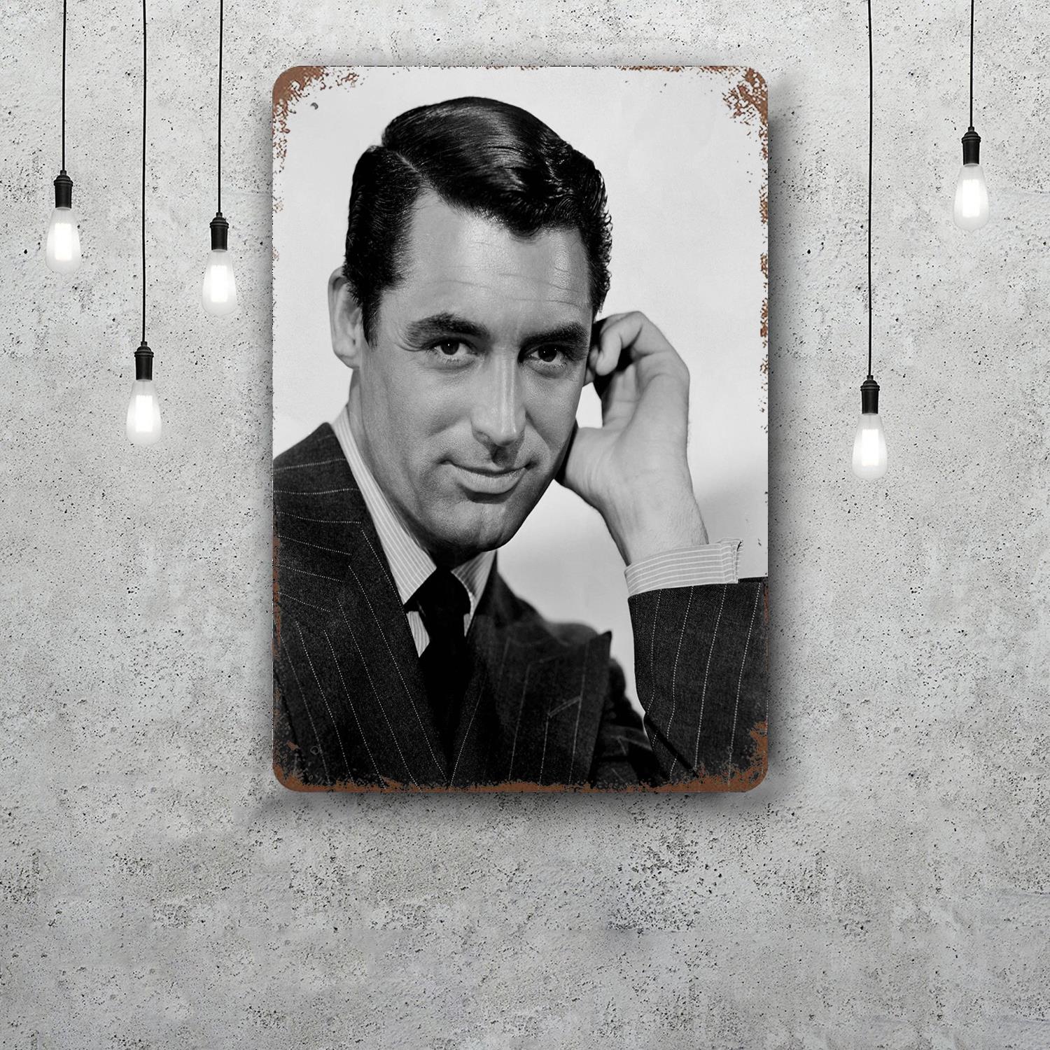 

Cary Grant Decor Vintage Metal Signs Tin Signs Captain Poster Decor for Bar Pub Club Man Cave Wall Decoration 20x30cm（7.8x11.8inch）