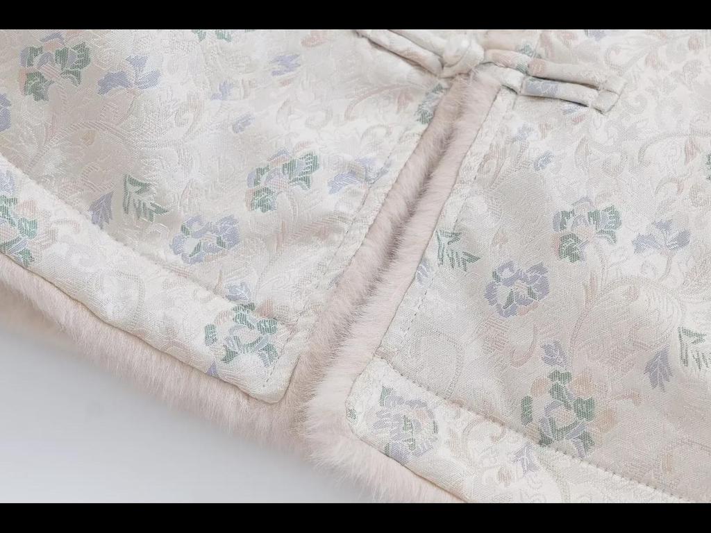 Women's Retro Jacquard Double-Sided Button Fur Coat - Stylish Chinese Autumn/Winter Top