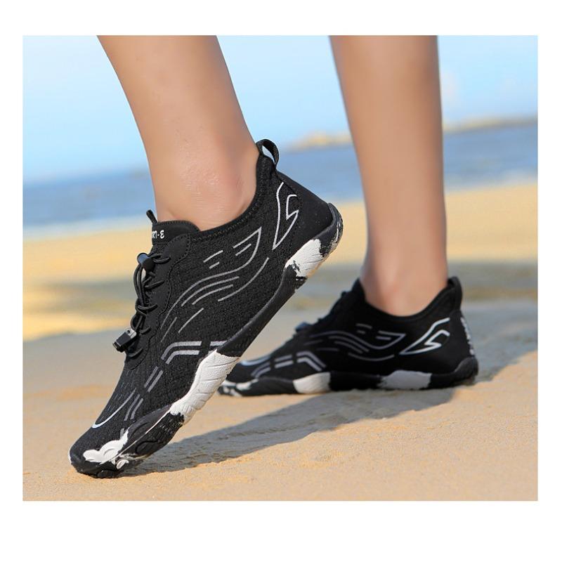 Water shoes Creek shoes Wading shoes Men's and women's outdoor diving shoes Beach snorkeling shoes Swimming shoes Fitness shoes