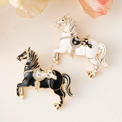 1Pc Alloy Exquisite Clothing Decoration Simple Diamond Gift Metal Brooch Horse Brooch