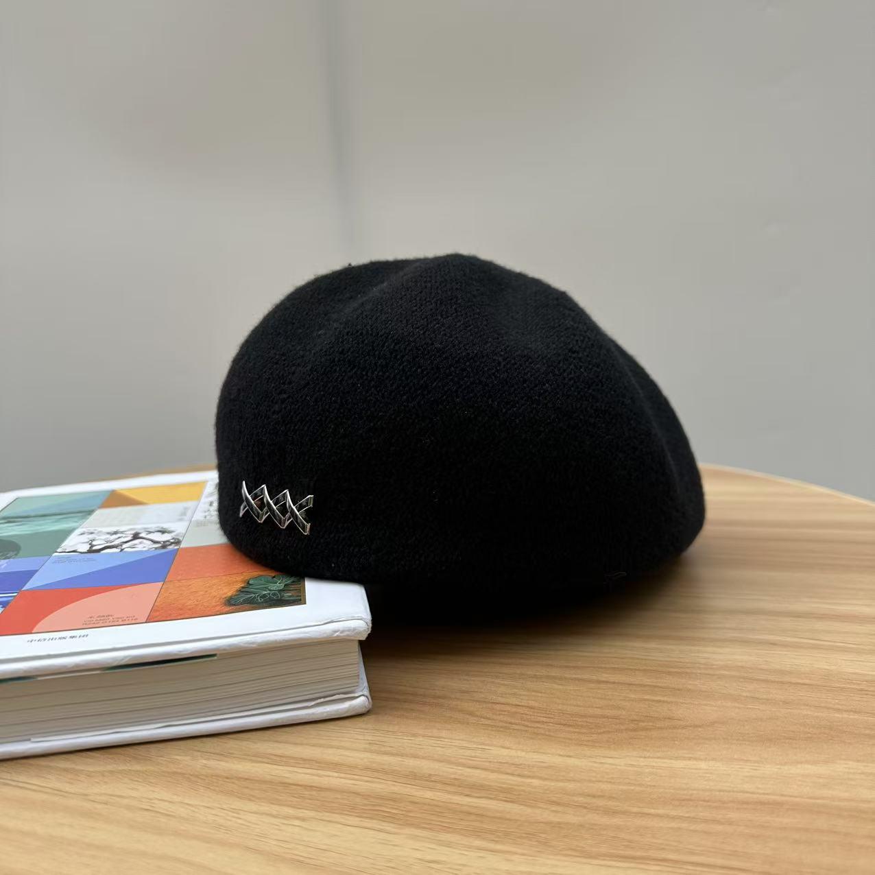 Осенне-зимний берет в корейском стиле с металлической биркой, двусторонний, для женщин - Модная, визуально сужающая лицо кепка-восьмиклинка для большого обхвата головы