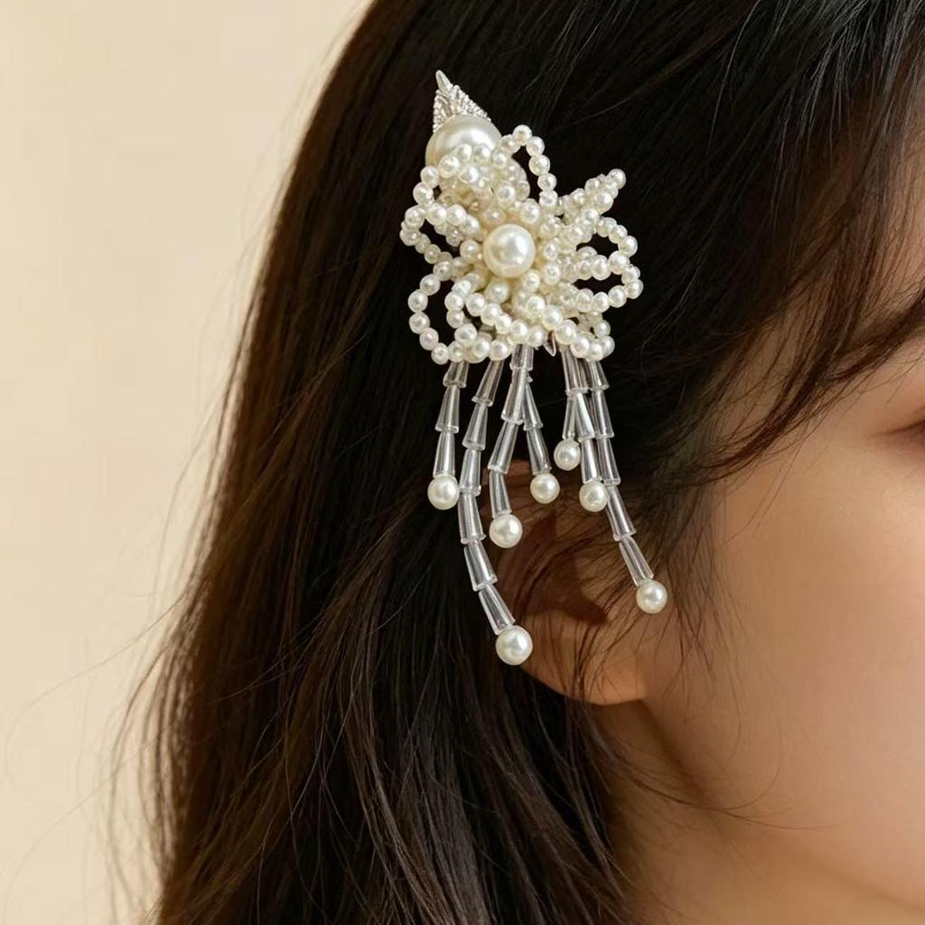 Elegant Pearl Flower Hair Clip for Women - Exquisite High-End Hair Accessory for Bangs