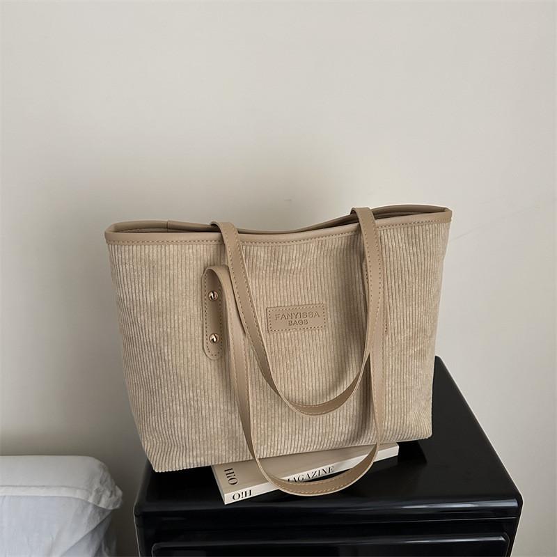 Fashionable Women Large Bag With Double Shoulder Straps For Work And Shopping