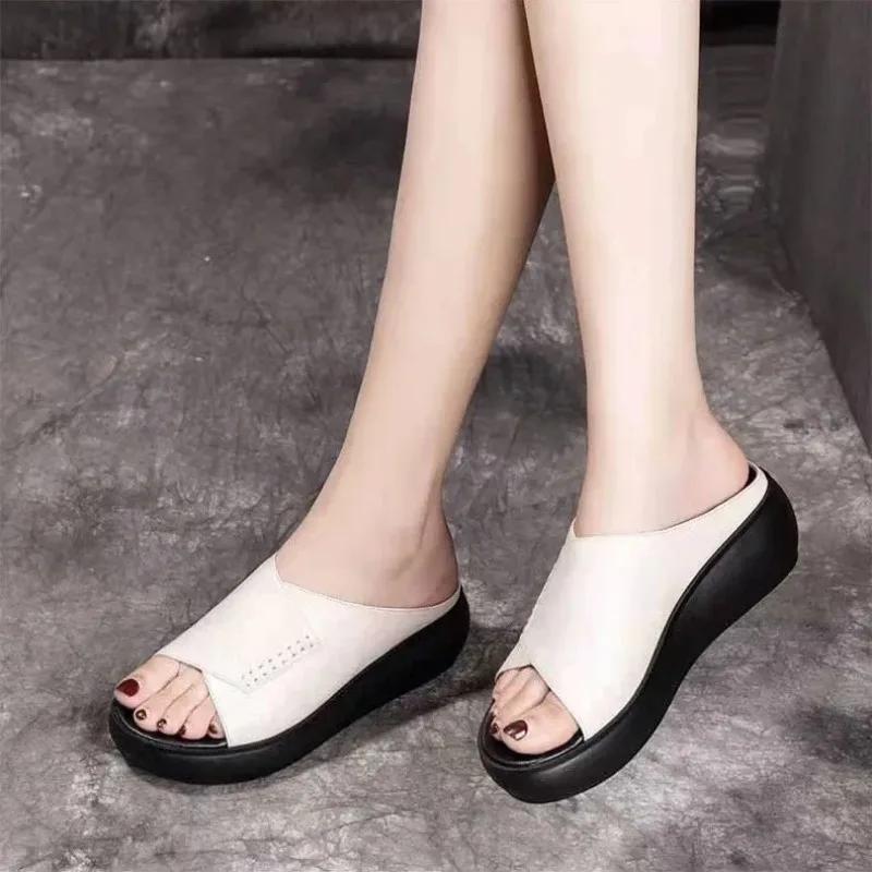 Fashion Hot Selling True Soft Leather Thick Sole Soft Sole Mom Slippers Women's Summer Outerwear 2025 New Fashion Slope Heel Sandals
