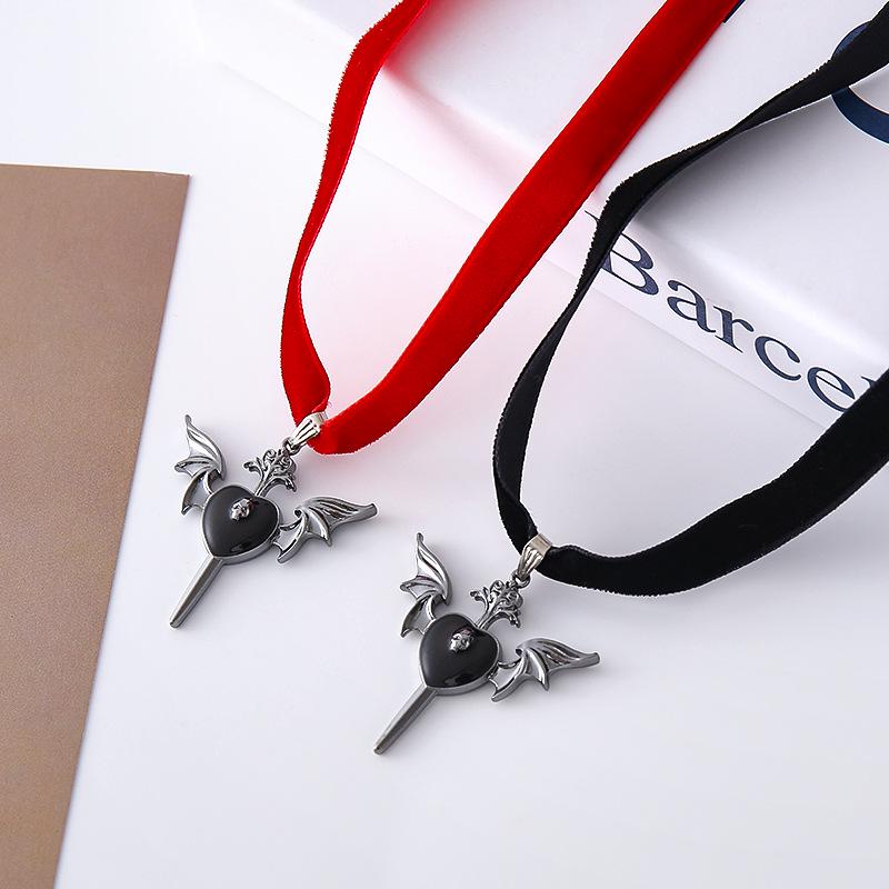 European and American Halloween Dragon Pendant Heart Sword Necklace - High-End Luxury Jewelry for Women