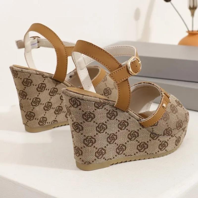 Fashion 2024 New Women's Shoes Fashion Shoes Casual Slippers Summer Vintage Print Open-toed Slippers Lightweight and Comfortable