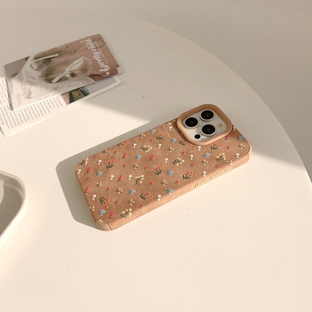 Autumn and Winter Ins Brown Gentle Small Florals Suitable for Apple 16promax Mobile Phone Case Iphone13 New 15pro