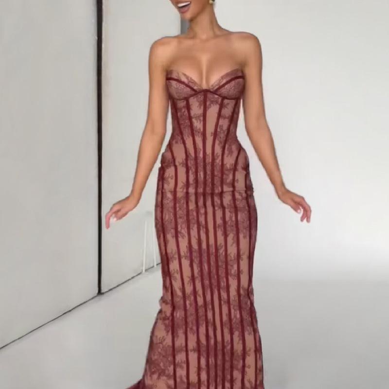 2026 Summer Pure Desire Lace Bodycon Tube Dress - Sleeveless Slim-Fit Women's Fashion