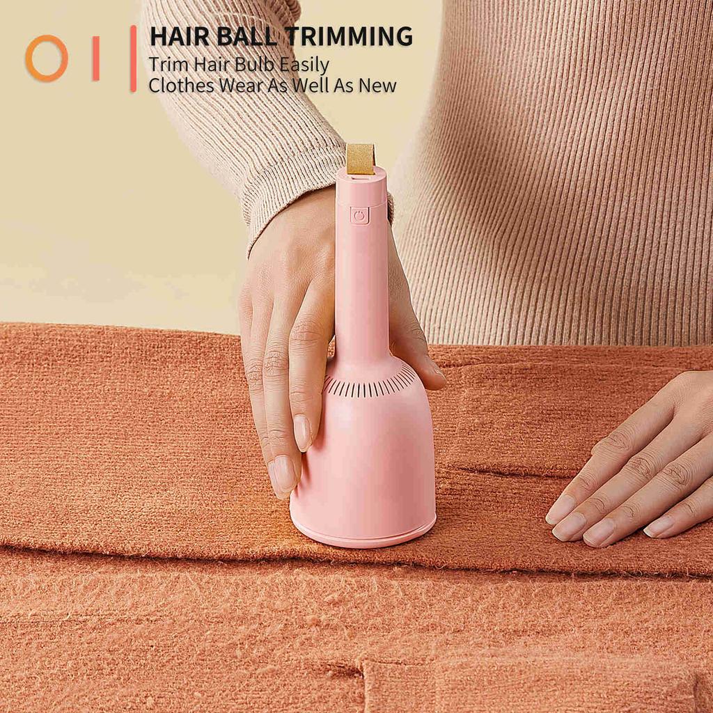 Mini aspirapolvere da tavolo 3 in 1 e levapelucchi per pulire la scrivania, i cavi delle matite e rimuovere i boli di pelo dai vestiti