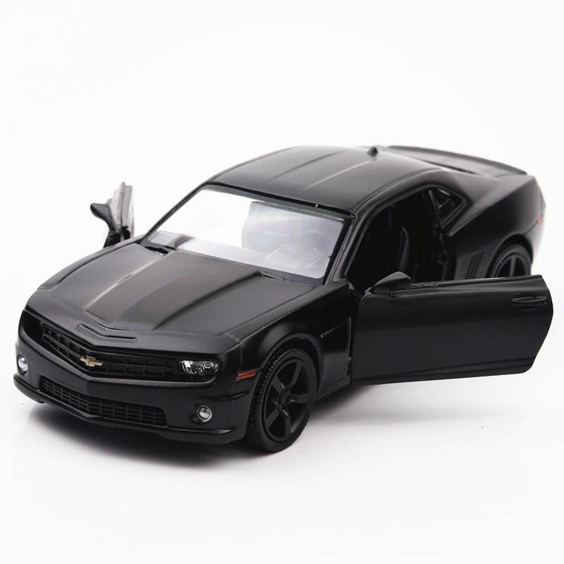 1/36 Schaal Camaro Legering Diecast Auto Model Speelgoed 2 Deuren Openen Terugtrekauto's Verjaardagscadeaus Voor Kinderen Volwassen Collecties