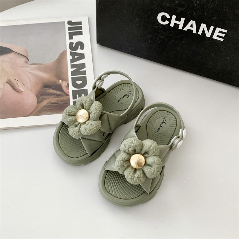 

Летние новые сандалии для девочек-цветочниц, корейская версия детских классных тапочек на одной пуговице, мягкая подошва, туфли для принцессы 23 зелёный