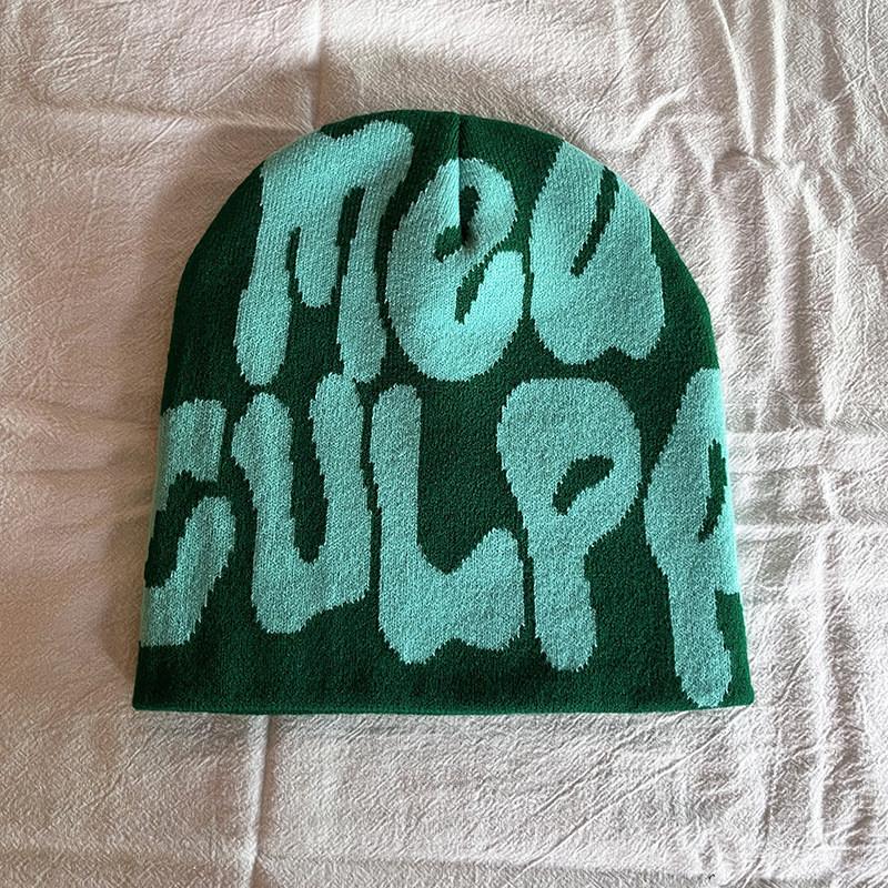 Acryl Strickmütze mit gestickten Buchstaben für Streetwear Mode in der Wintersaison