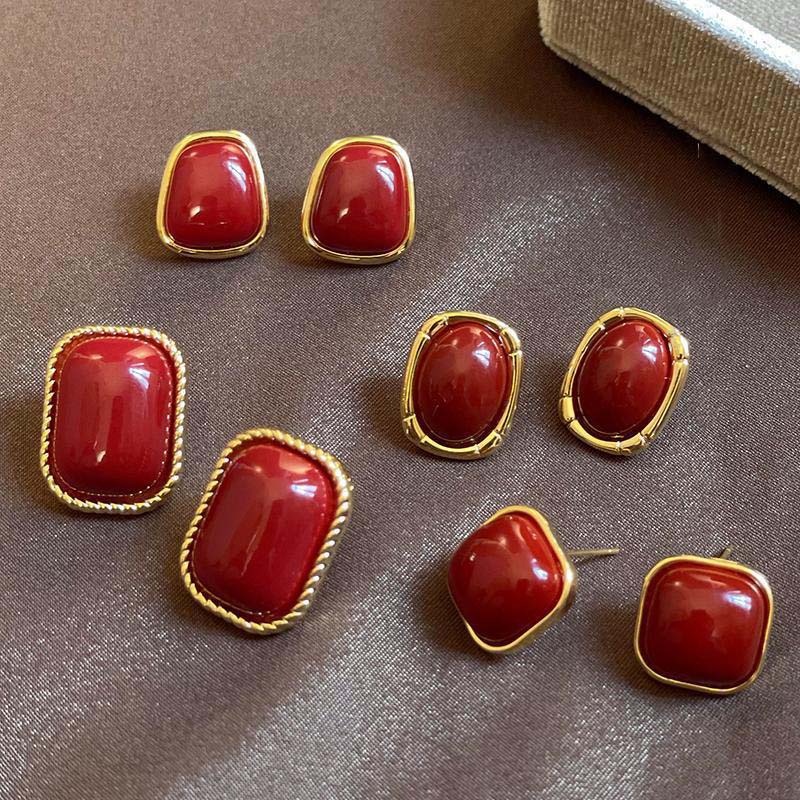 2026 New Retro Enamel Wine Red Metal Stud Earrings for Women Fashion Geometric Earrings Elegant Wedding Jewelry Accessories