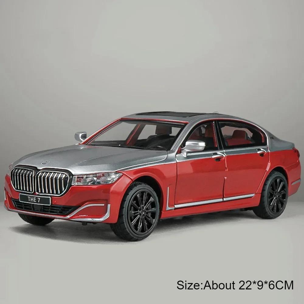 1:24 760LI M8 Sports Car Model Toy Sound Light Doors Opened Pull Back Shock Absorption Diecast Alloy Vehicles Models Kids Gifts