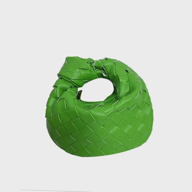Ručně vyráběné dámské mini knedlíčkové taštičky - elegantní ručně tkaný design croissantu