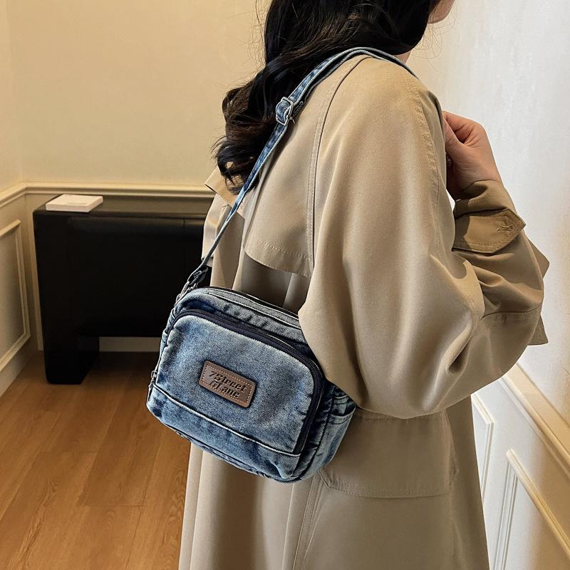 2025 New Fashion Simple Versatile Casual Shoulder Bag Niche Design Denim High Value Messenger Bag