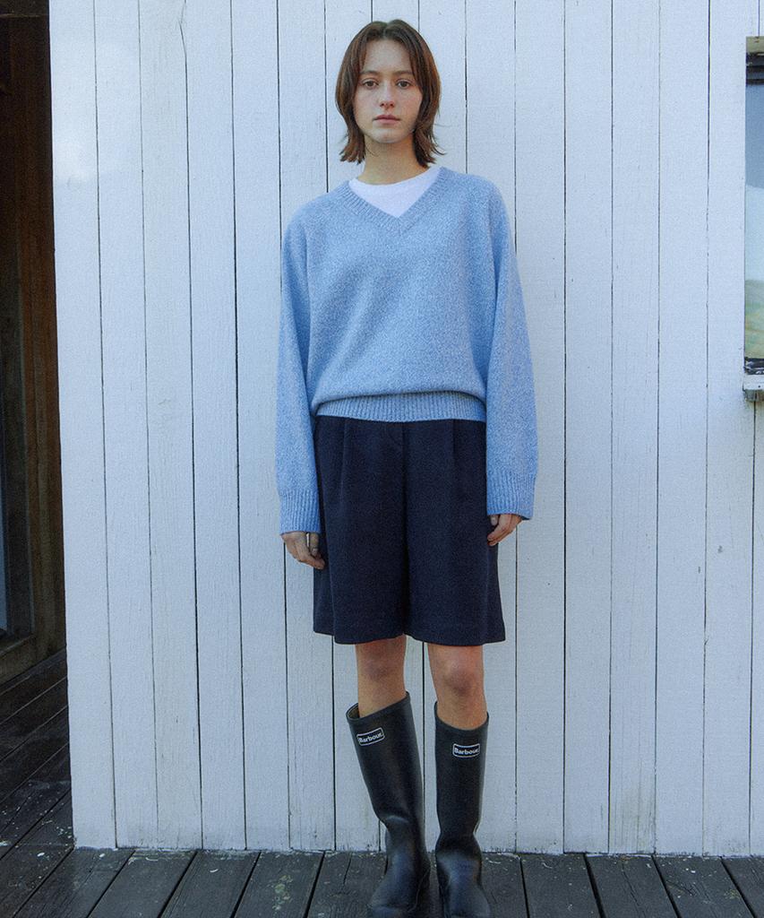 STEP AROUND Cashmere Reglan V Neck Knit_Soft Blue