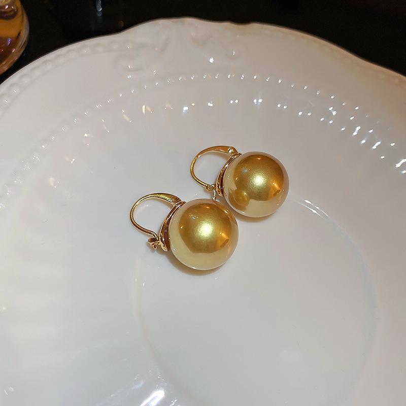 Pearl Round Love Earrings Simple Versatile Geometric Stud Earrings Fashion High Temperament Earrings Women