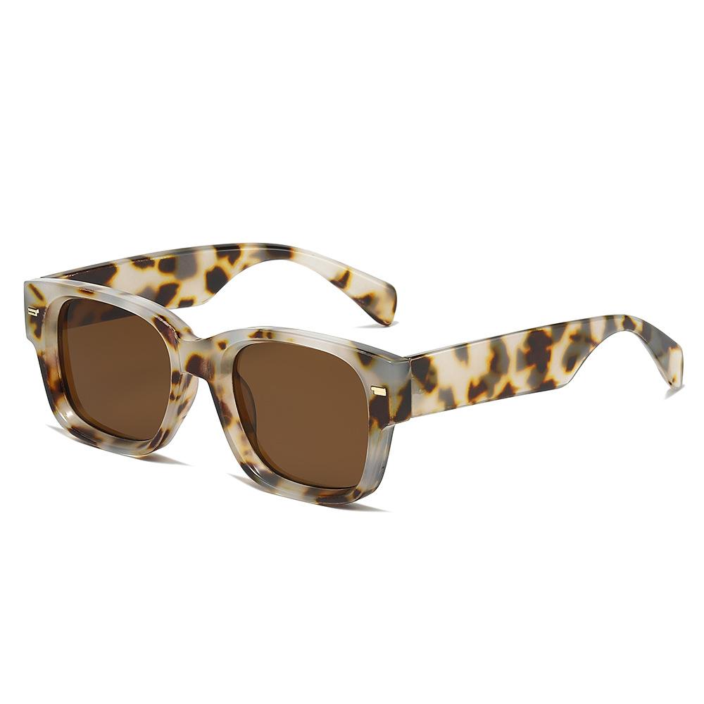 Luxury Brand Designer Square Sunglasses Women For Men Vintage Punk Sun Glasses Popular Classic Rivet Jelly Shades Uv400