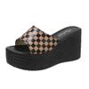 2025 Summer Women's Beach Sandals Women High Heels Platform Wedge Slippers Women Checkerboard Thick Bottom Slippers Zapatos