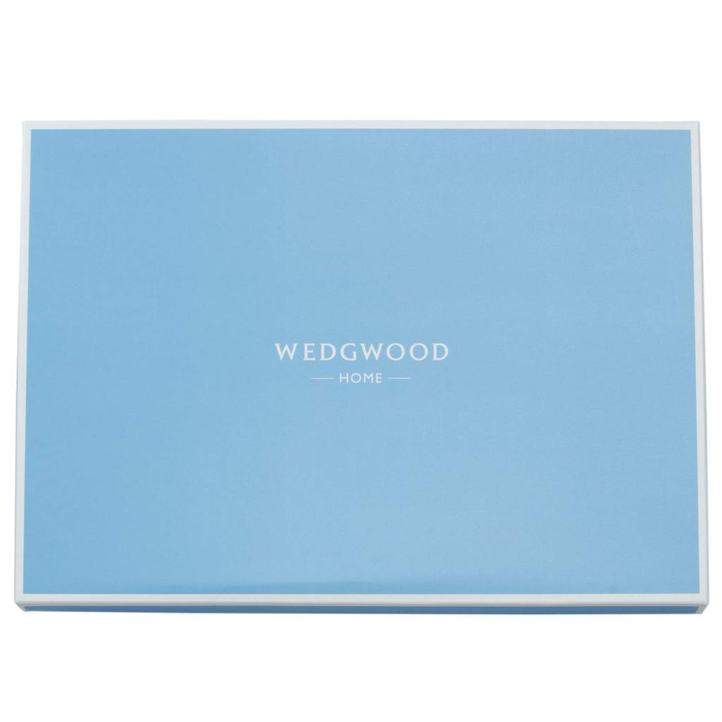 Nishikawa Towel Cotton Bath Towel in Wedgwood Wild Strawberry Elegant and Delicate Thin and Easy to Made in TT88300611G1 Gift 100% Design. Design.