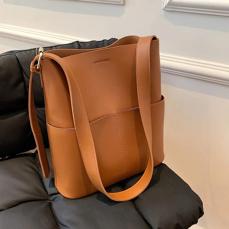 Fashionable 2026 Women's Leather Shoulder Bucket Bags Handbags Winter Fall Autumn Femme Design Casual Sac De Luxe Femme Vintage